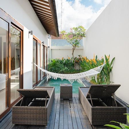 Anari Villas Kuta Легиан Экстерьер фото