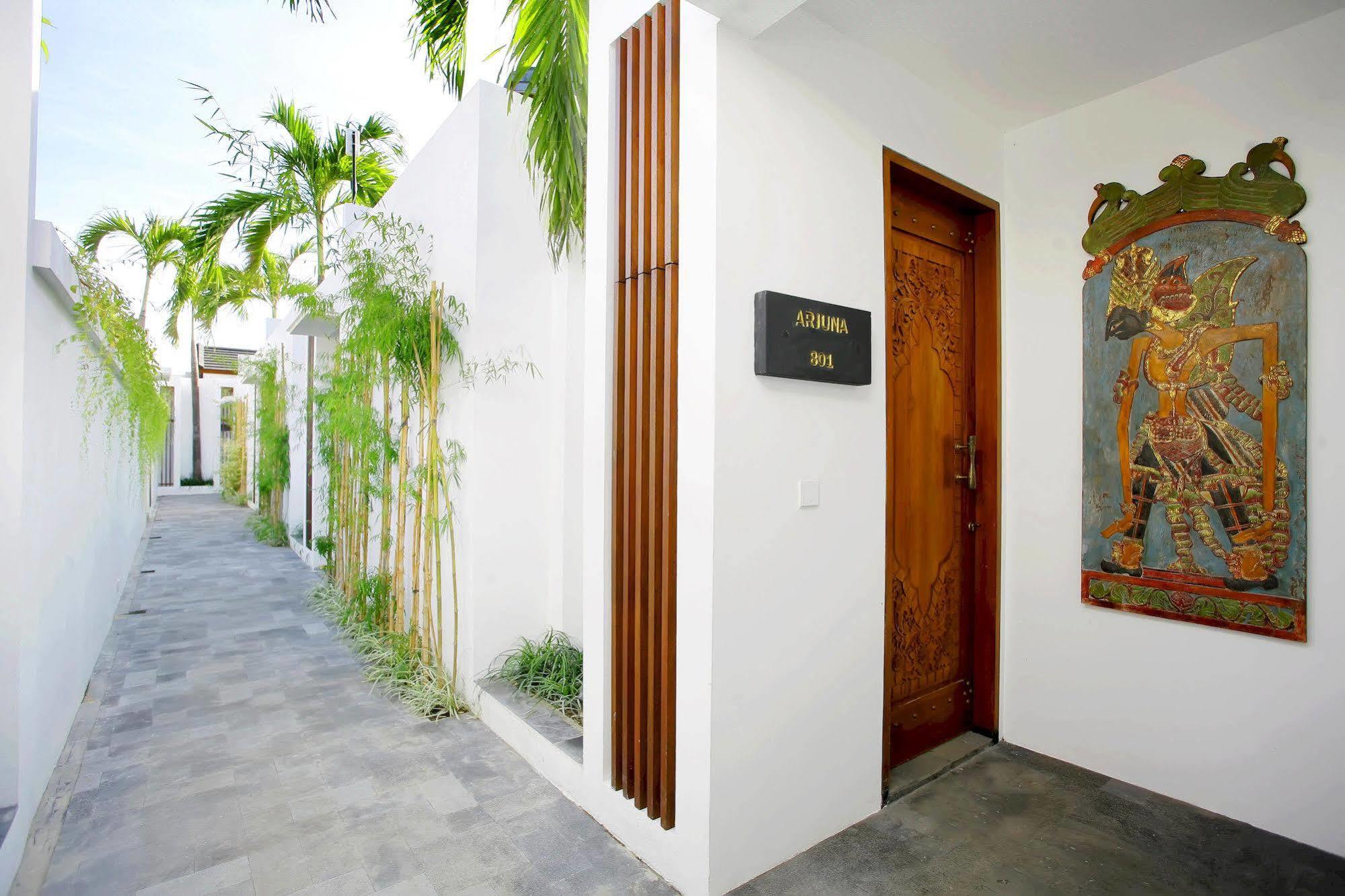 Anari Villas Kuta Легиан Экстерьер фото