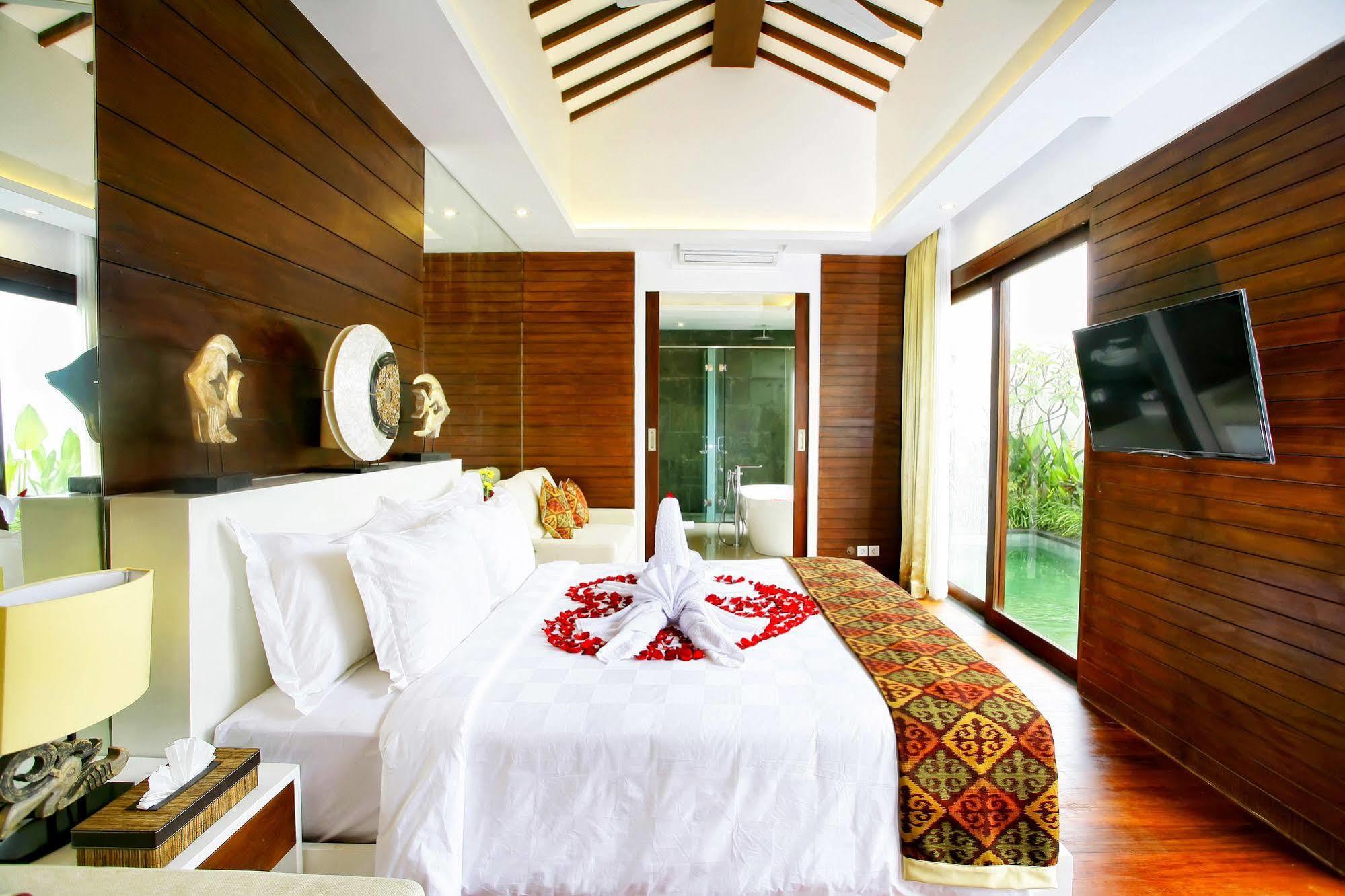 Anari Villas Kuta Легиан Экстерьер фото