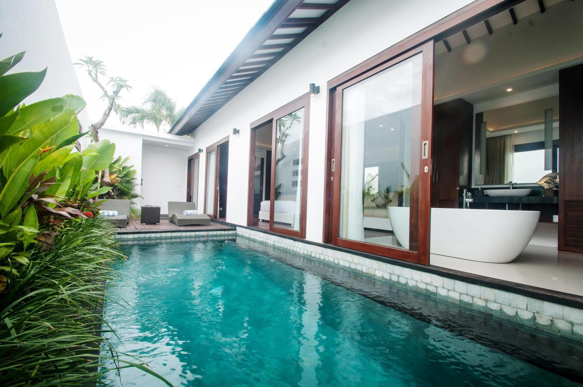 Anari Villas Kuta Легиан Экстерьер фото